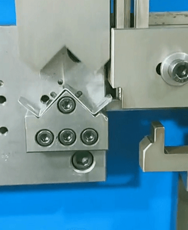 Automatic Parts with Hole Punching Flat Strip Wire Shaping Machine Y029