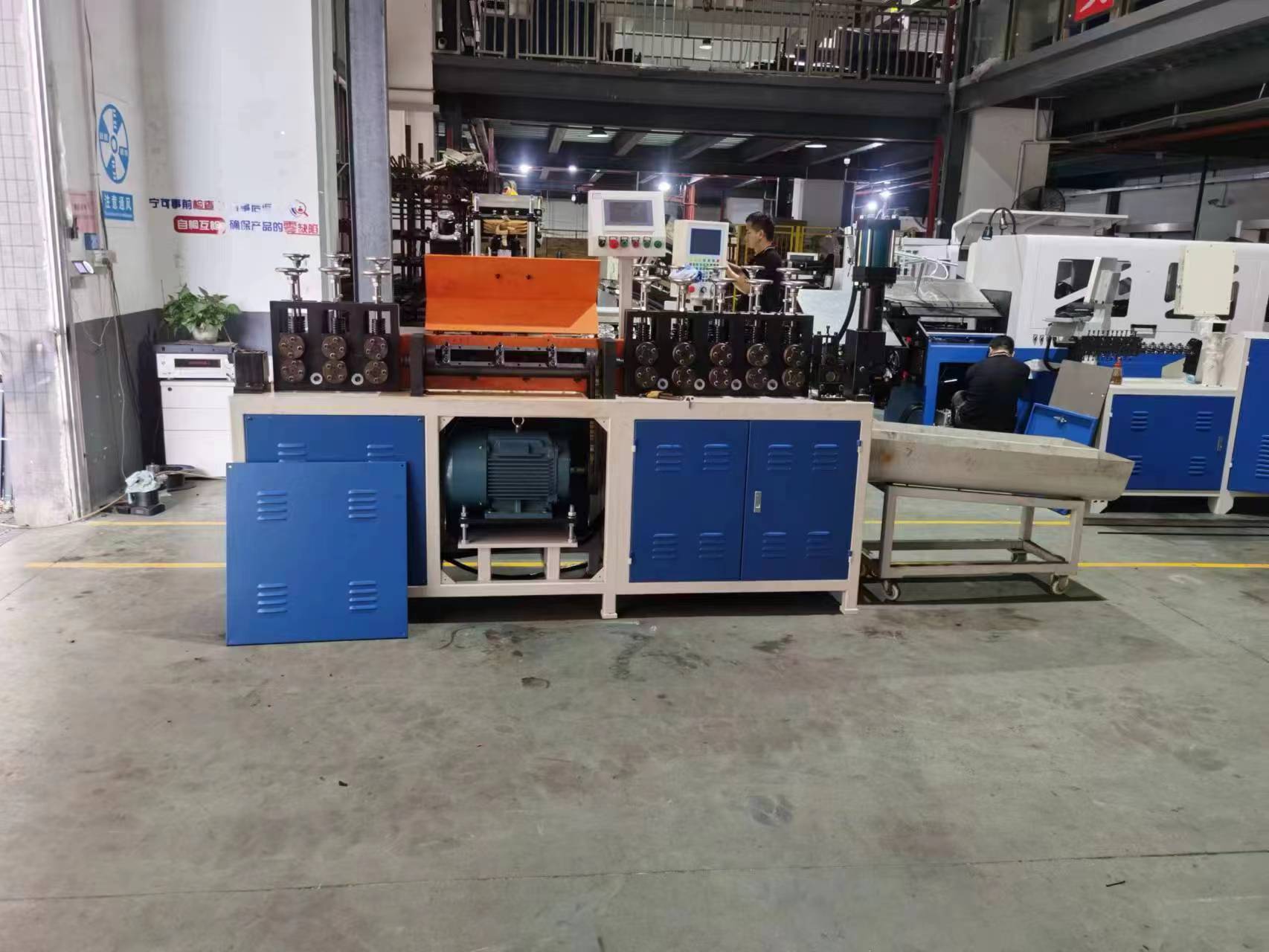Automatic CNC Wire Straightening and Cutting Machine High carbon 6-12mm wire For Egypt WSC030