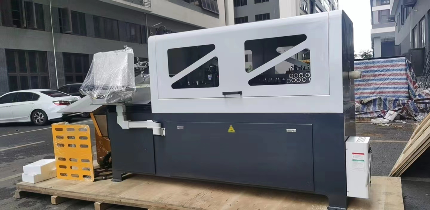 70-8A 3D CNC Rotation Head Wire Bending Machine For S Shapes YN131